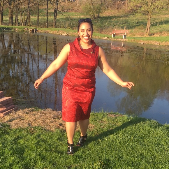 Meet your Posher, Anelise - Picture 3 of 3